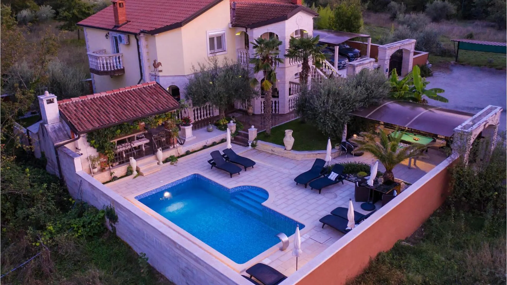 Beautiful Apartment In Porec With Kitchen