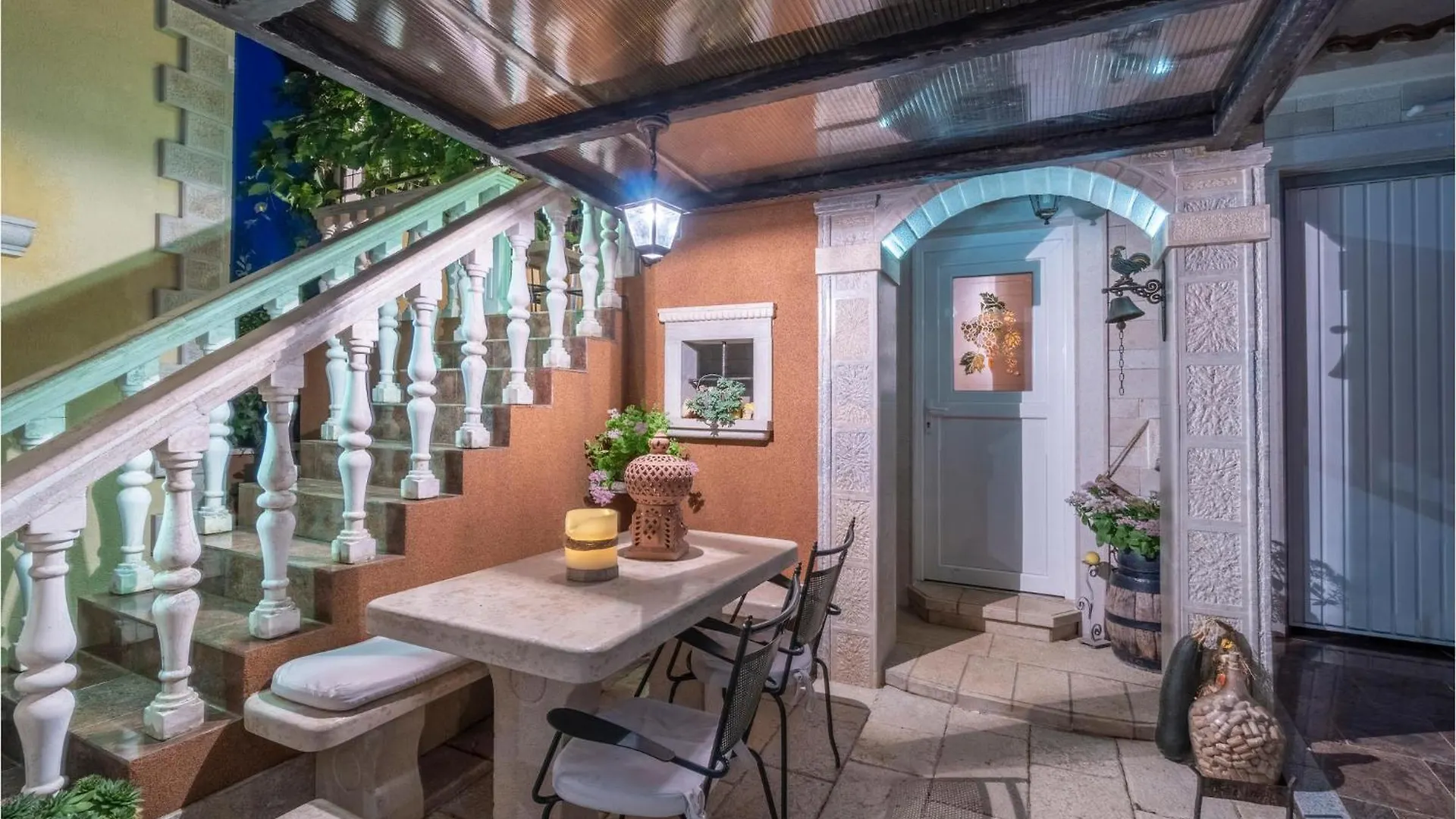 Beautiful Apartment In Porec With Kitchen 0*,