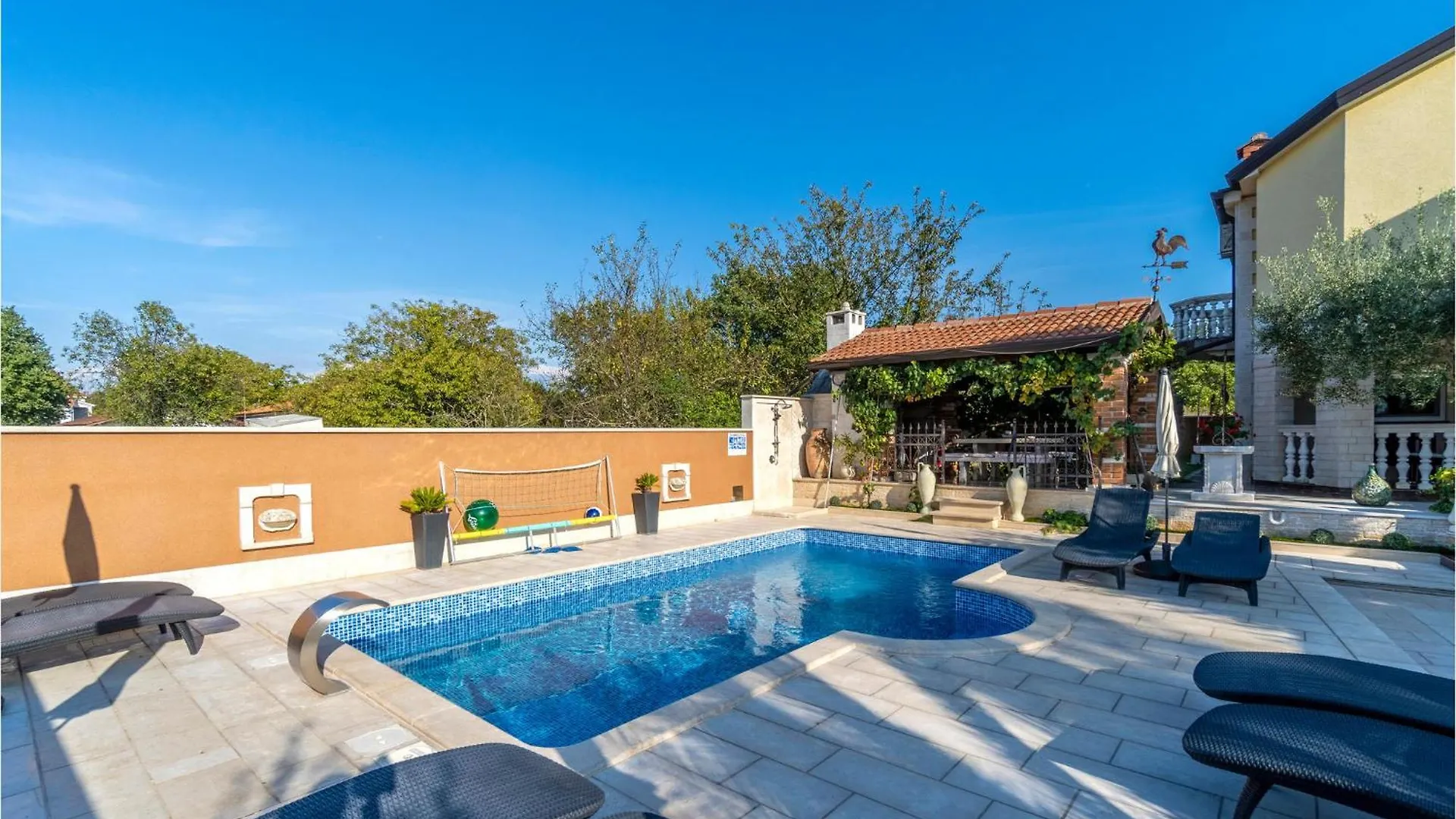 Beautiful Apartment In Porec With Kitchen Croatia